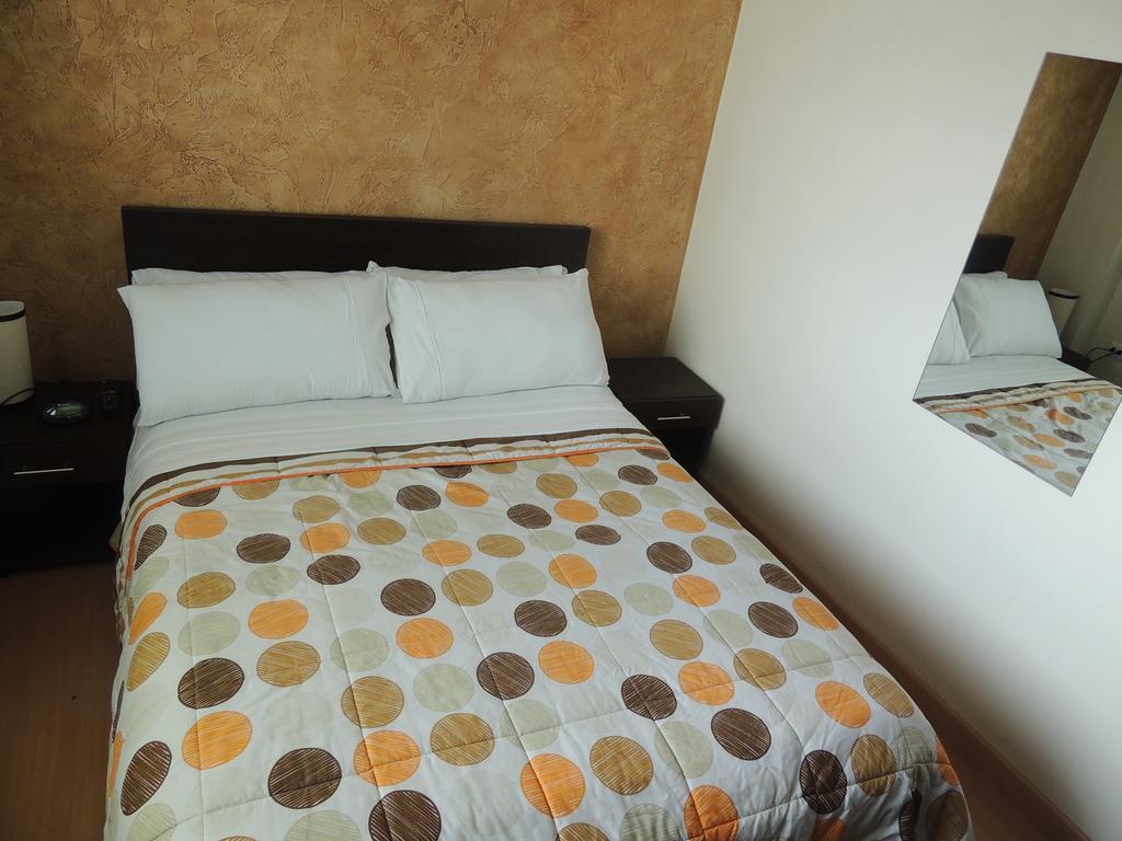 Titan Hotel & Spa Bogotá Habitación foto