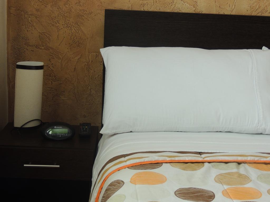Titan Hotel & Spa Bogotá Habitación foto