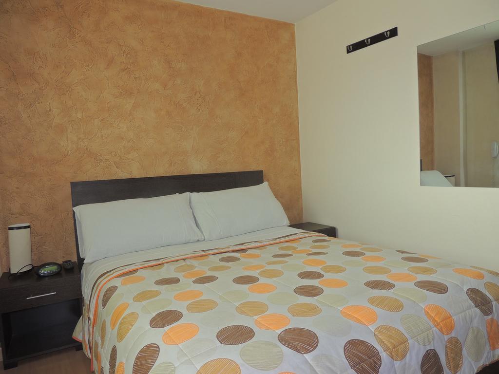 Titan Hotel & Spa Bogotá Habitación foto